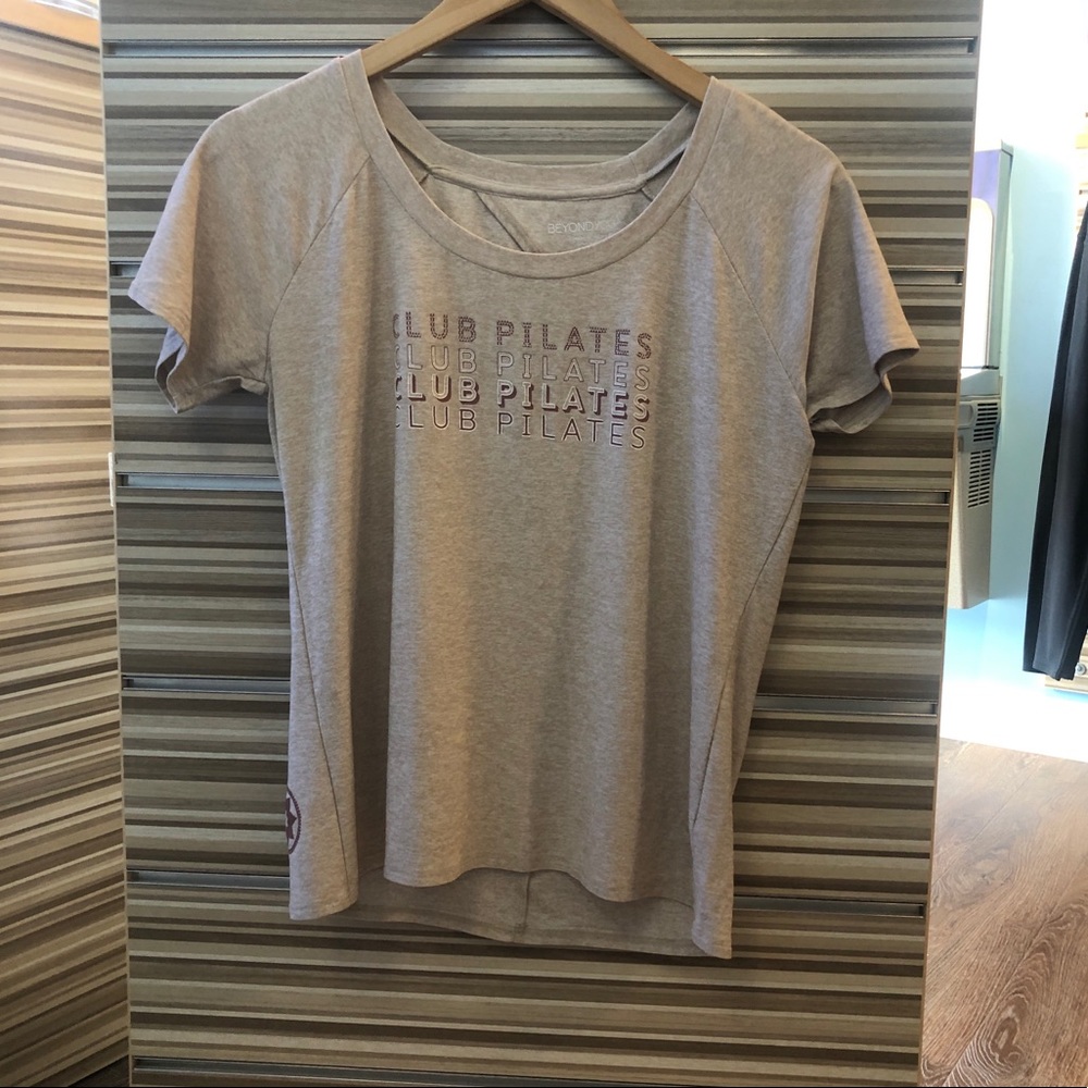 Beyond Yoga Set It Free Tee